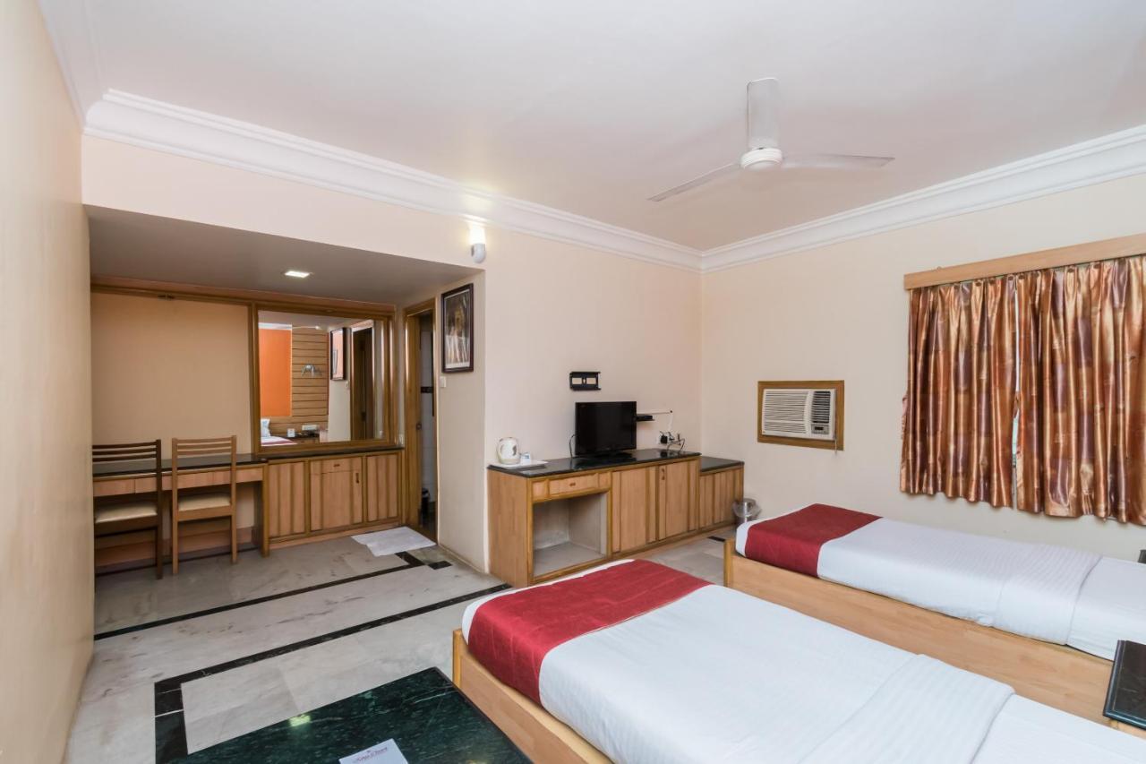 Hotel Kings Crown Vip Road Kalkuta Zewnętrze zdjęcie