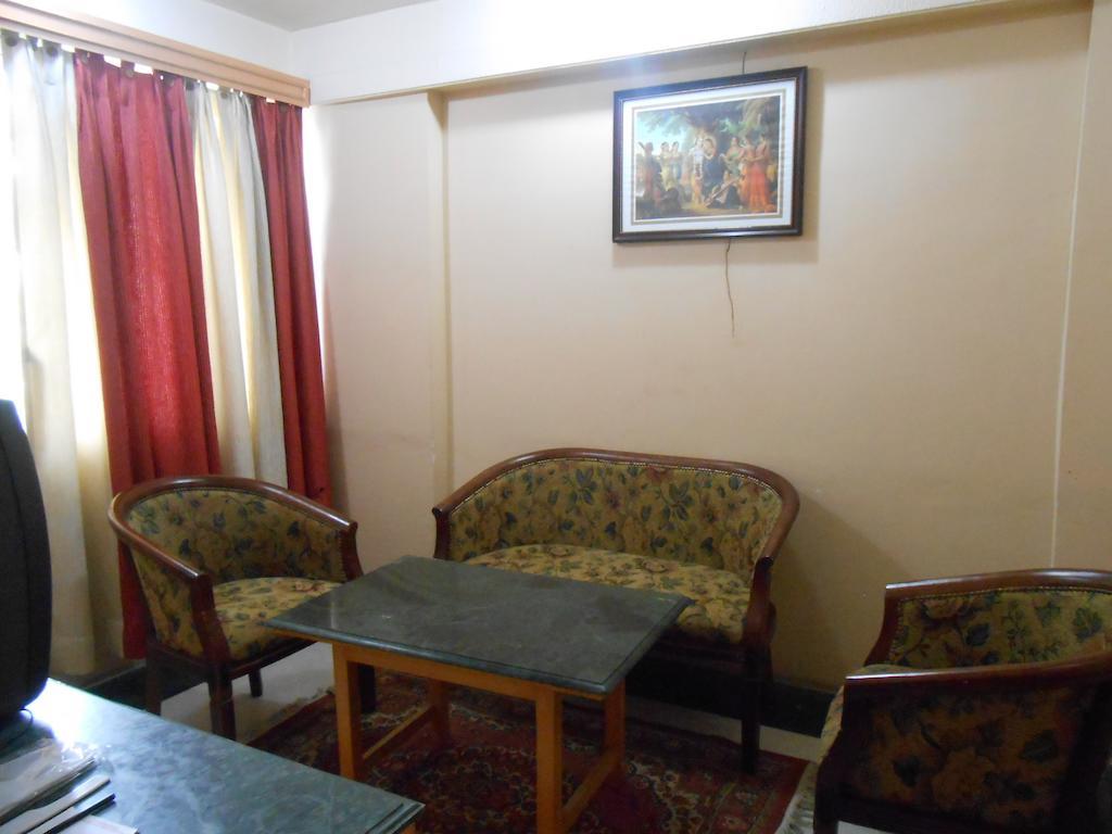 Hotel Kings Crown Vip Road Kalkuta Zewnętrze zdjęcie